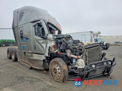 2021 FREIGHTLINER CASCADIA 1 - SEMI TRUCK 3AKJHHDR5MSMC0841 - główne zdjęcie licytacji z USA - miniatura