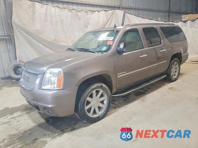 2013 GMC YUKON XL DENALI 1GKS1MEF9DR280307 - główne zdjęcie licytacji z USA - miniatura