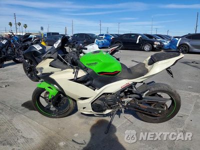 Trzecie zdjęcie samochodu z tyłu: 2022 KAWASAKI EX400 VIN:JKAEXKG17NDAG9837 - miniatura