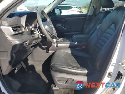 Zdjęcie 7 z 12 samochodu: 2020 TOYOTA HIGHLANDER L VIN:5TDCZRAH4LS020927 - miniatura