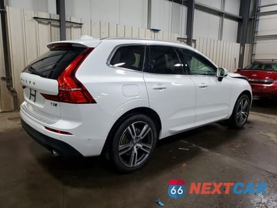 Trzecie zdjęcie samochodu z tyłu: 2018 VOLVO XC60 T5 MOMENTUM VIN:YV4102RK1J1089509 - miniatura