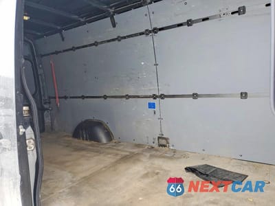 Zdjęcie 11 z 13 samochodu: 2014 MERCEDES-BENZ SPRINTER 2500 VIN:WD3BE8DC2E5884864 - miniatura