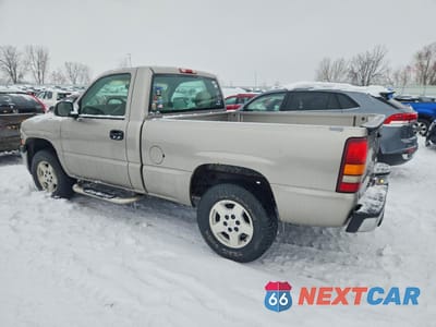 Drugie zdjęcie samochodu z przodu: 2001 CHEVROLET SILVERADO K1500 VIN:1GCEK14T71Z170329 - miniatura