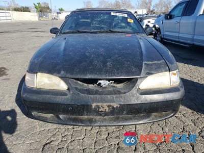 Piąte zdjęcie samochodu w środku: 1995 FORD MUSTANG GT VIN:1FALP45T9SF225185 - miniatura