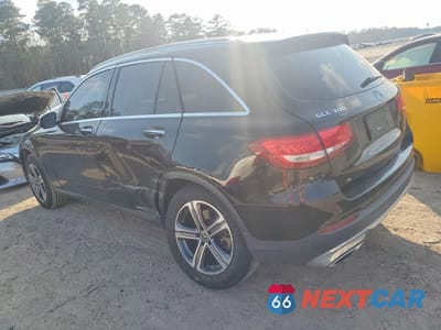 Drugie zdjęcie samochodu z przodu: 2017 MERCEDES-BENZ GLC 300 4MATIC VIN:WDC0G4KBXHV005913 - miniatura