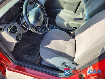 Zdjęcie 7 z 12 samochodu: 2001 FORD FOCUS SE VIN:1FAFP34391W372548 - miniatura