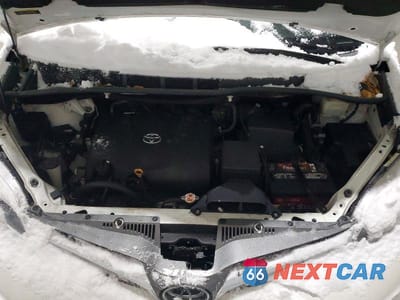 Zdjęcie 12 z 13 samochodu: 2019 TOYOTA SIENNA XLE VIN:5TDDZ3DC2KS225372 - miniatura