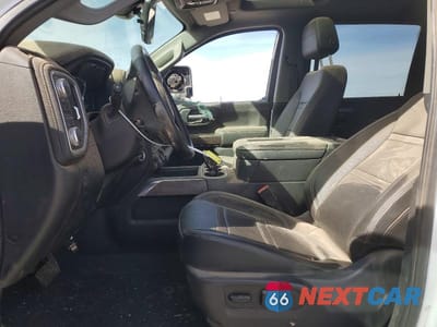Zdjęcie 7 z 12 samochodu: 2022 GMC SIERRA K3500 DENALI VIN:1GT49WEY6NF309033 - miniatura