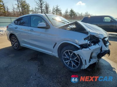 Czwarte zdjęcie samochodu z boku: 2024 BMW X4 XDRIVE30I VIN:5UX33DT00R9U03460 - miniatura