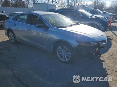 Czwarte zdjęcie samochodu z boku: 2017 CHEV MALIBU LT VIN:1G1ZE5ST1HF179549 - miniatura