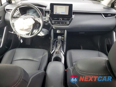 Zdjęcie 8 z 12 samochodu: 2023 TOYOTA COROLLA CROSS XLE VIN:7MUDAABG3PV049561 - miniatura