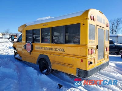 Trzecie zdjęcie samochodu z tyłu: 2017 CHEVROLET EXPRESS SCHOOL BUS VIN:1HA3GRBGXHN001416 - miniatura