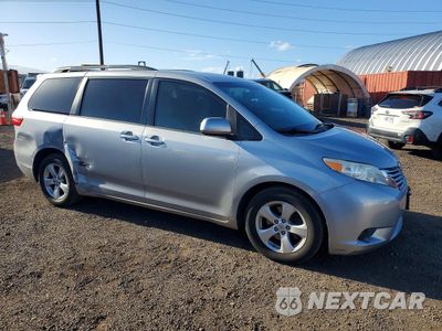 Czwarte zdjęcie samochodu z boku: 2016 TOYOTA SIENNA VIN:5TDKK3DC7GS691012 - miniatura