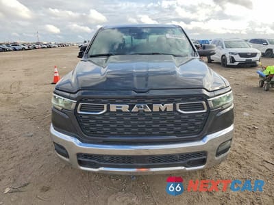 Piąte zdjęcie samochodu w środku: 2025 RAM 1500 BIG HORN/LONE STAR VIN:1C6SRFFP6SN581037 - miniatura