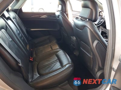 Zdjęcie 10 z 11 samochodu: 2014 LINCOLN MKZ HYBRID VIN:3LN6L2LU4ER821911 - miniatura