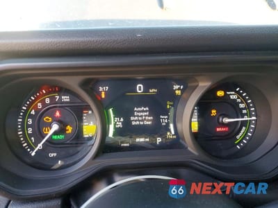 Zdjęcie 9 z 12 samochodu: 2024 JEEP WRANGLER 4XE VIN:1C4RJXN61RW166032 - miniatura