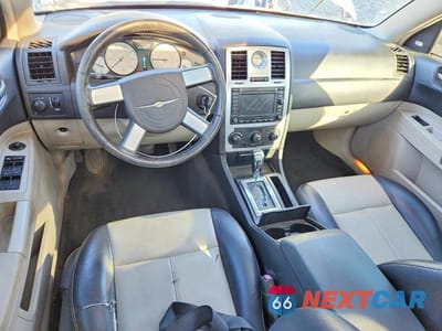 Zdjęcie 8 z 12 samochodu: 2006 CHRYSLER 300 TOURING VIN:2C3LA53G96H299349 - miniatura