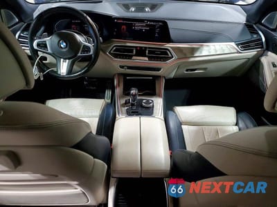 Zdjęcie 8 z 13 samochodu: 2020 BMW X5 M50I VIN:5UXJU4C08L9B83077 - miniatura