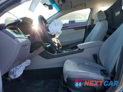 Zdjęcie 7 z 13 samochodu: 2019 HYUNDAI SONATA SE VIN:5NPE24AF2KH804137 - miniatura