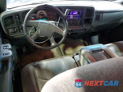 Zdjęcie 8 z 12 samochodu: 2006 CHEVROLET SILVERADO K1500 VIN:2GCEK19B461335785 - miniatura