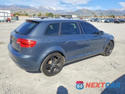 Trzecie zdjęcie samochodu z tyłu: 2013 AUDI A3 PREMIUM PLUS VIN:WAUMFAFM9DA033835 - miniatura