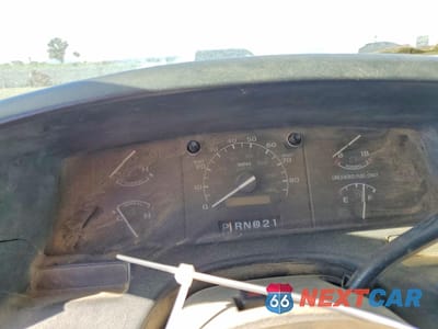 Zdjęcie 9 z 13 samochodu: 1992 FORD F350 DUMP TRUCK VIN:2FDJF37G6NCA17940 - miniatura