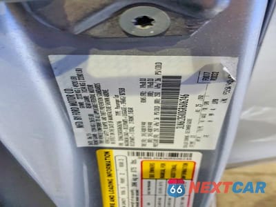 Zdjęcie 12 z 12 samochodu: 2016 LINCOLN MKZ VIN:3LN6L2GK0GR606246 - miniatura