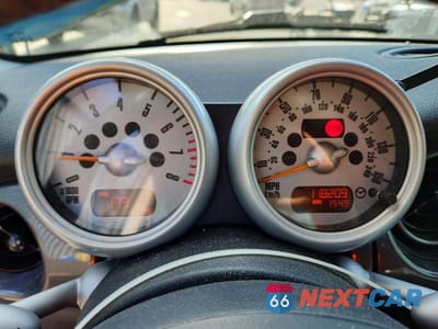 Zdjęcie 9 z 11 samochodu: 2005 MINI COOPER S VIN:WMWRE33445TD98490 - miniatura