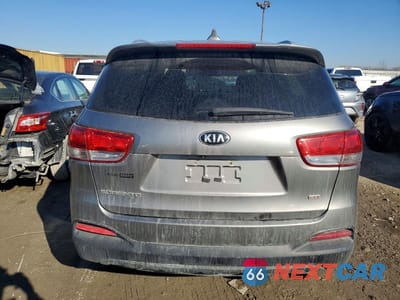 Zdjęcie 6 z 12 samochodu: 2017 KIA SORENTO LX VIN:5XYPGDA38HG269525 - miniatura