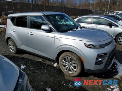 Czwarte zdjęcie samochodu z boku: 2020 KIA SOUL LX VIN:KNDJ23AUXL7057965 - miniatura