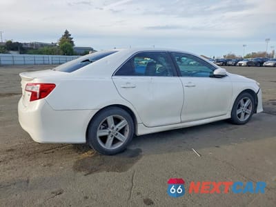 Trzecie zdjęcie samochodu z tyłu: 2012 TOYOTA CAMRY SE VIN:4T1BF1FK2CU535409 - miniatura