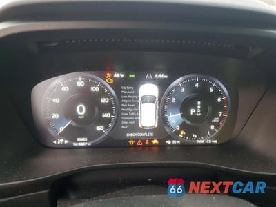 Zdjęcie 9 z 14 samochodu: 2022 VOLVO XC40 T5 R-DESIGN VIN:YV4162UMXN2791495 - miniatura