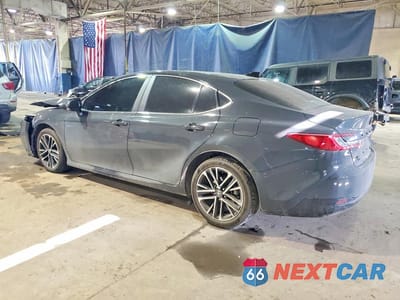 Drugie zdjęcie samochodu z przodu: 2025 TOYOTA CAMRY XLE VIN:4T1DBADK1SU013828 - miniatura