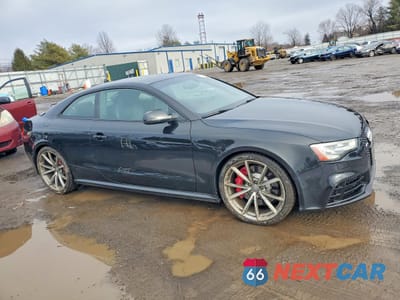 Czwarte zdjęcie samochodu z boku: 2015 AUDI RS5 VIN:WUAC6AFR1FA901956 - miniatura