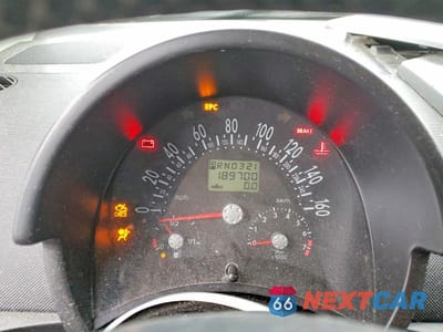Zdjęcie 9 z 12 samochodu: 2002 VOLKSWAGEN NEW BEETLE GLX VIN:3VWDD21C62M422717 - miniatura