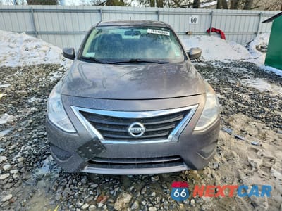 Piąte zdjęcie samochodu w środku: 2016 NISSAN VERSA S VIN:3N1CN7AP7GL831949 - miniatura