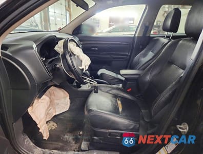 Zdjęcie 7 z 14 samochodu: 2016 MITSUBISHI OUTLANDER SE VIN:JA4AD3A37GZ036044 - miniatura