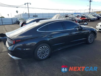 Trzecie zdjęcie samochodu z tyłu: 2025 HYUNDAI SONATA VIN:KMHL54JJ7SA106628 - miniatura