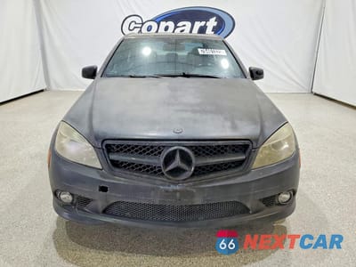 Piąte zdjęcie samochodu w środku: 2010 MERCEDES-BENZ C 300 VIN:WDDGF5EB0AF423234 - miniatura