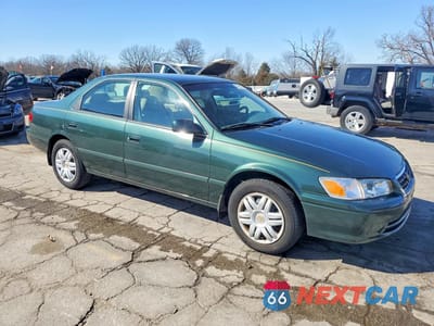 Czwarte zdjęcie samochodu z boku: 2001 TOYOTA CAMRY LE VIN:4T1BG22K51U817937 - miniatura