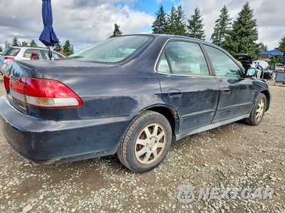 Trzecie zdjęcie samochodu z tyłu: 2002 HONDA ACCORD EX VIN:1HGCG66812A061199 - miniatura