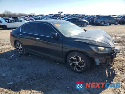 Czwarte zdjęcie samochodu z boku: 2017 HONDA ACCORD LX VIN:1HGCR2F3XHA226733 - miniatura