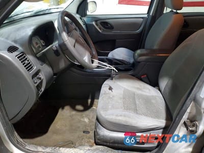 Zdjęcie 7 z 13 samochodu: 2006 FORD ESCAPE XLT VIN:1FMYU93176KD54039 - miniatura