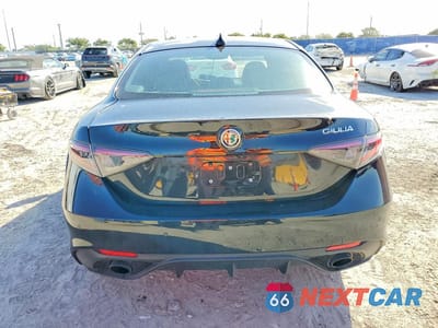 Zdjęcie 6 z 11 samochodu: 2025 ALFA ROMEO GIULIA BASE VIN:ZARFAMAN4S7689811 - miniatura