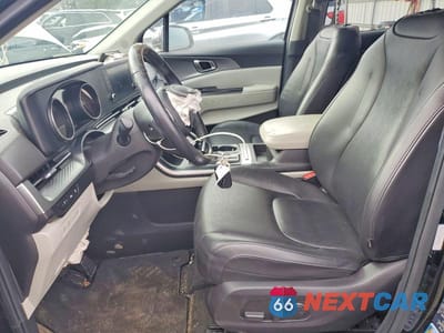 Zdjęcie 7 z 13 samochodu: 2023 KIA CARNIVAL LX VIN:KNDNB4H35P6248760 - miniatura
