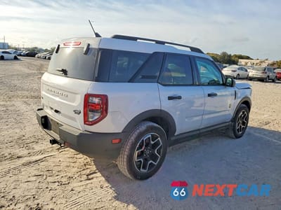 Trzecie zdjęcie samochodu z tyłu: 2021 FORD BRONCO SPORT BIG BEND VIN:3FMCR9B61MRA08277 - miniatura