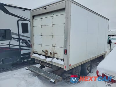 Czwarte zdjęcie samochodu z boku: 2021 CHEVROLET EXPRESS G3500 VIN:1GB0GSF74M1163282 - miniatura