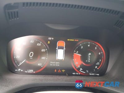 Zdjęcie 9 z 12 samochodu: 2018 VOLVO XC60 T6 VIN:LYVA22RL9JB087716 - miniatura