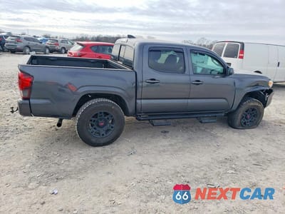 Trzecie zdjęcie samochodu z tyłu: 2022 TOYOTA TACOMA DOUBLE CAB VIN:3TMCZ5AN8NM511230 - miniatura