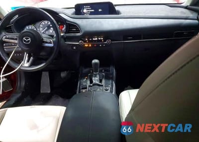 Zdjęcie 8 z 13 samochodu: 2022 MAZDA CX-30 PREFERRED VIN:3MVDMBCLXNM456694 - miniatura